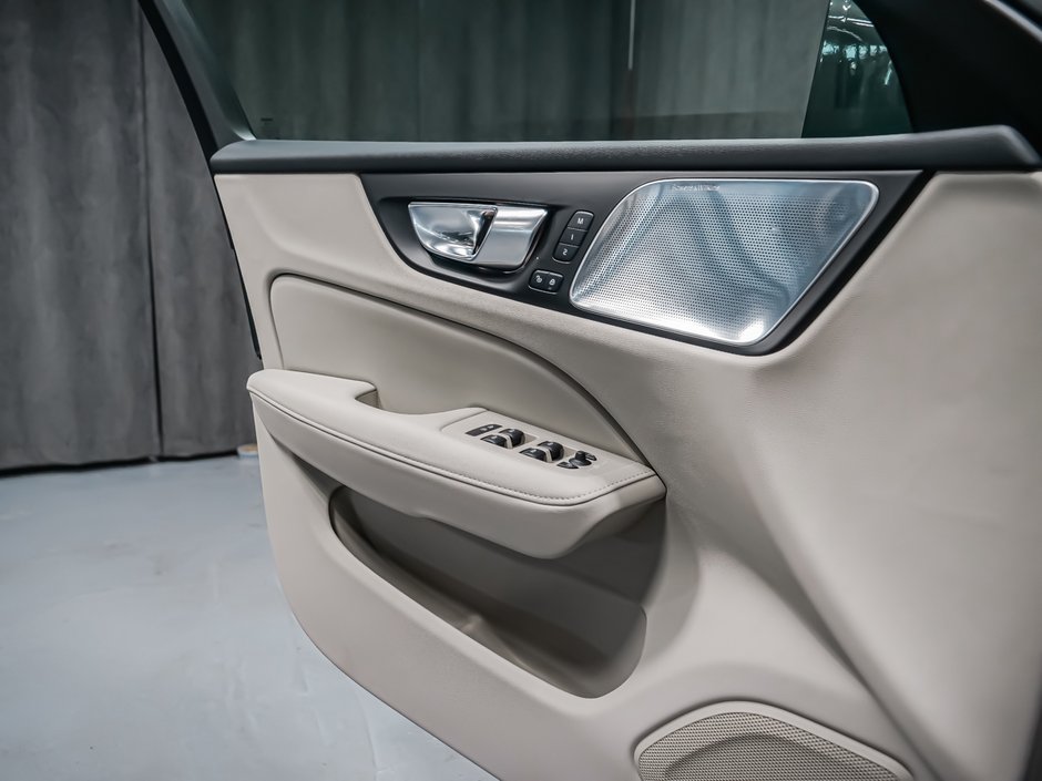 2026 Volvo V60 Cross Country Ultra-9