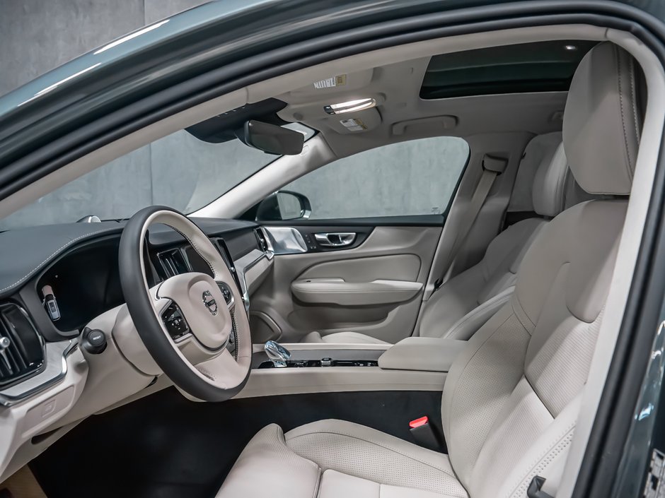 2026 Volvo V60 Cross Country Ultra-12