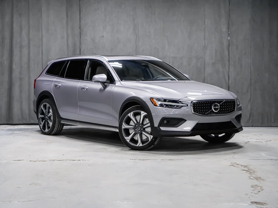 2026 Volvo V60 Cross Country Ultra-1