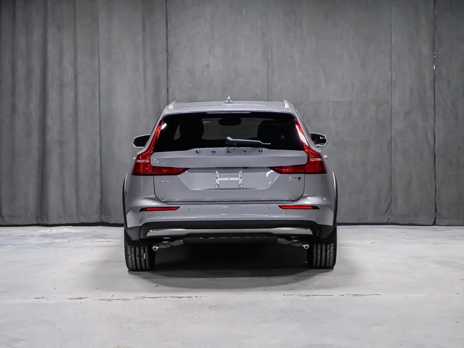 2026 Volvo V60 Cross Country Ultra-3