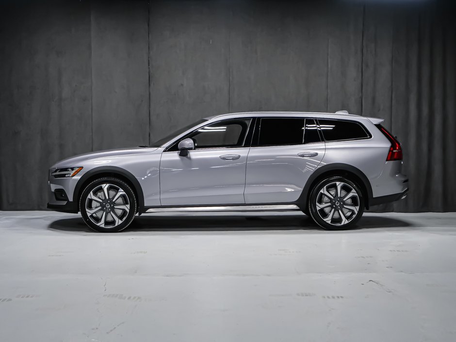 2026 Volvo V60 Cross Country Ultra-2