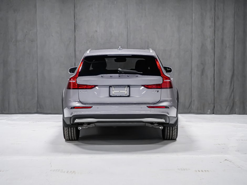 2026 Volvo V60 Cross Country Ultra-4