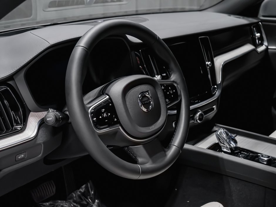 2026 Volvo V60 Cross Country Ultra-7