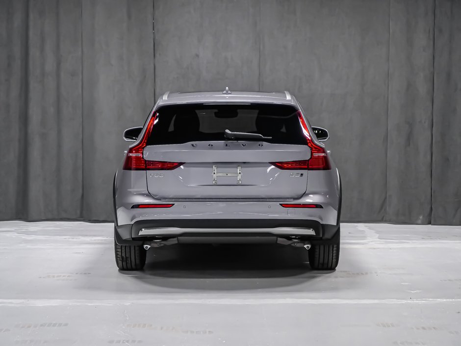 2026 Volvo V60 Cross Country Ultra-4