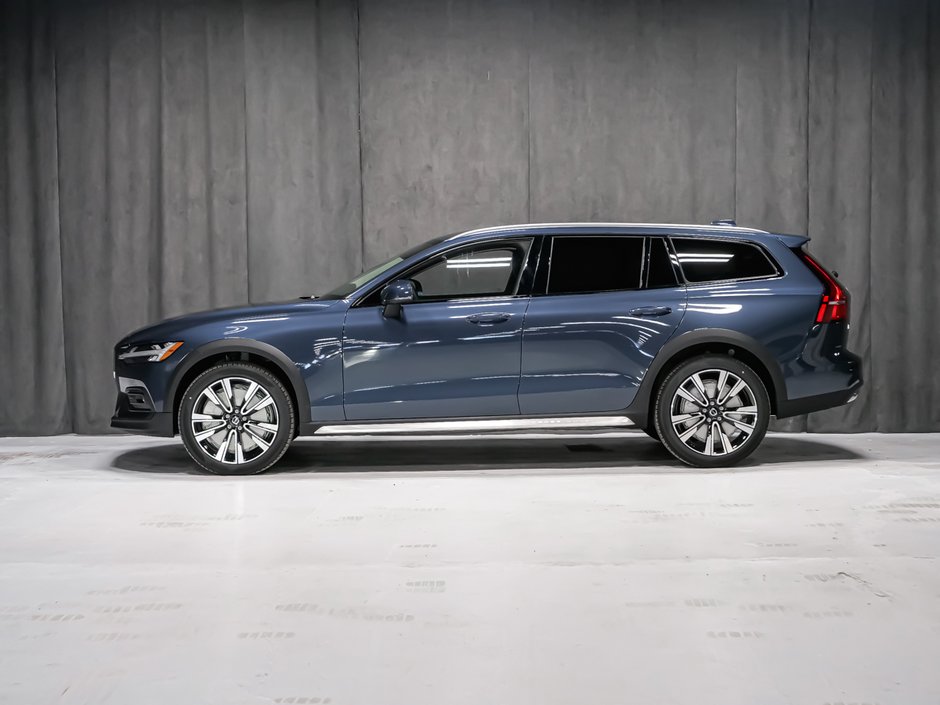 2026 Volvo V60 Cross Country Ultra-2
