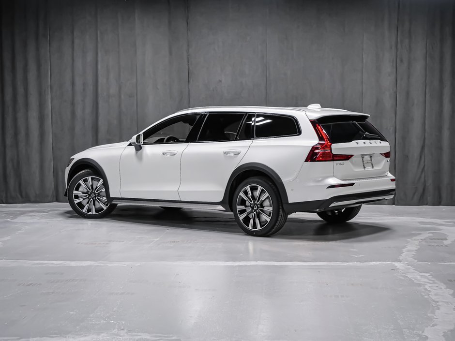 2026 Volvo V60 Cross Country Ultra-3
