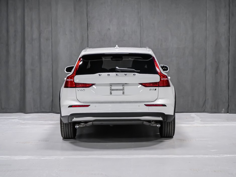 2026 Volvo V60 Cross Country Ultra-4