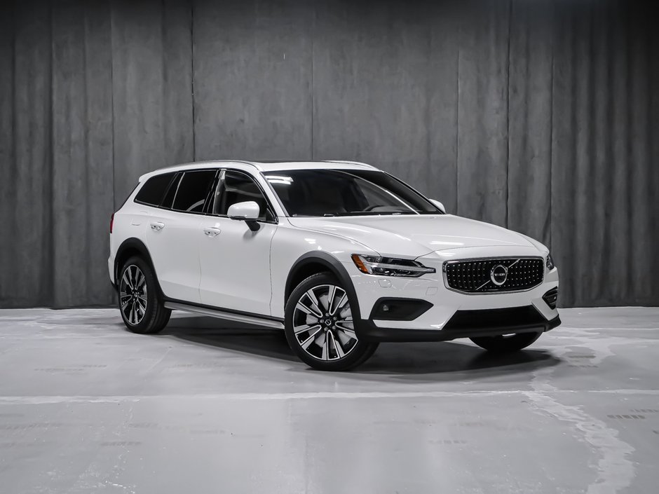 2026 Volvo V60 Cross Country Ultra-1