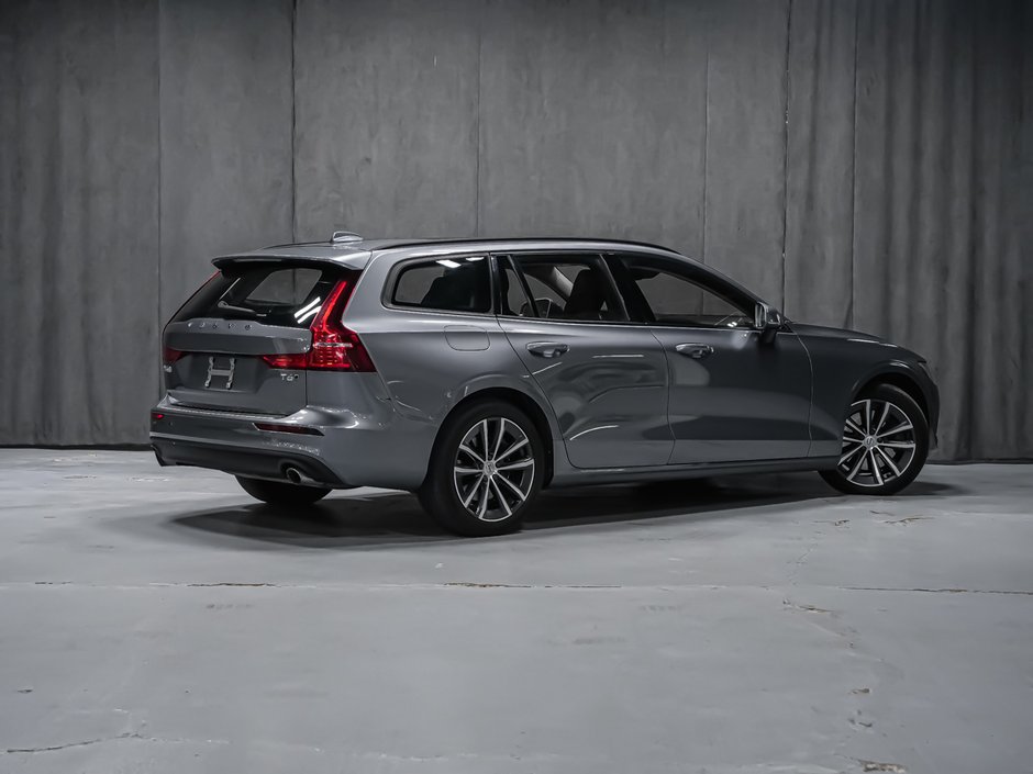 Volvo V60 T6 MOMENTUM 2021-2
