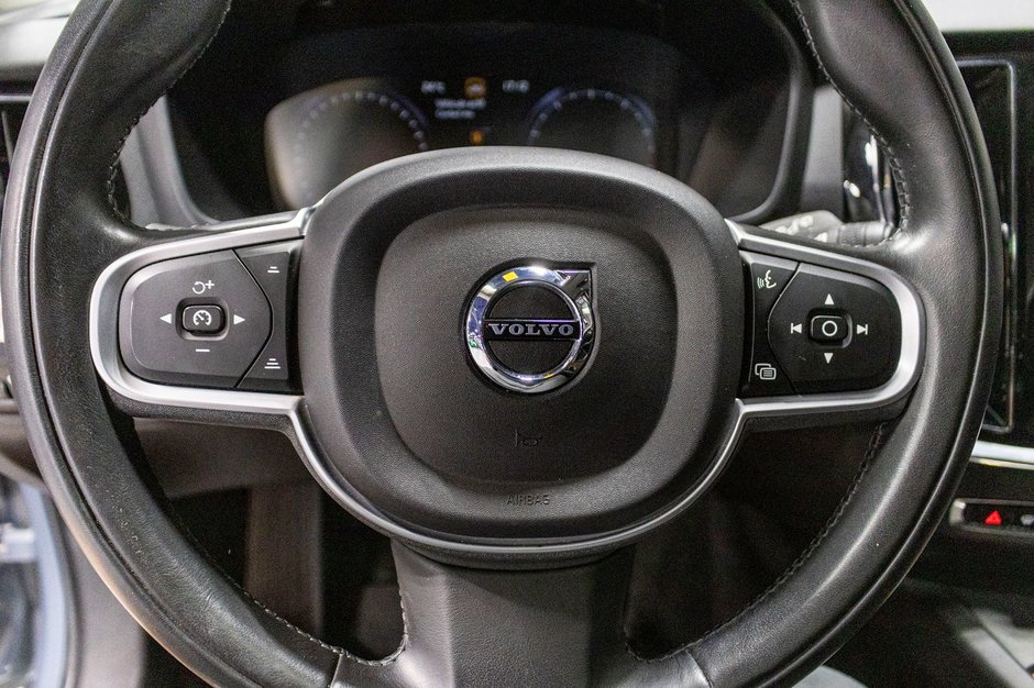 2022 Volvo V60 T6 MOMENTUM PREMIUM CLIMATE-10