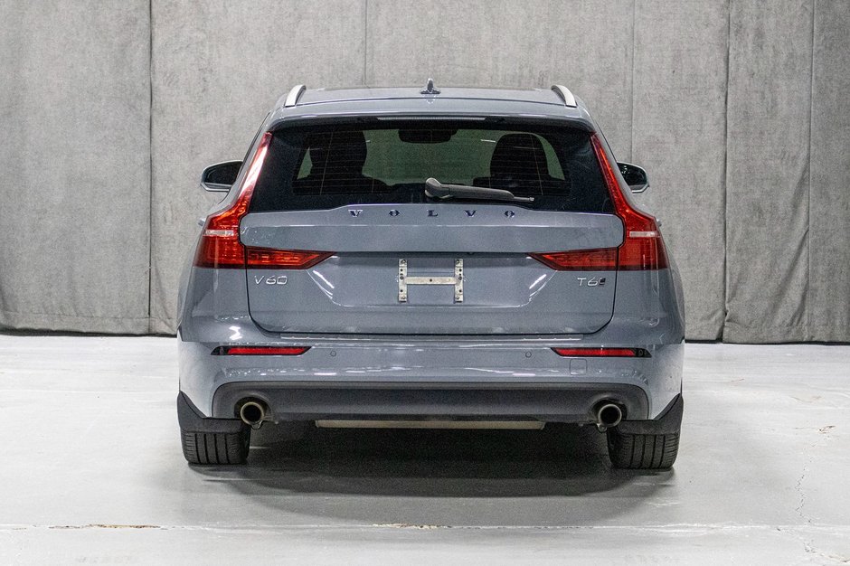 2022 Volvo V60 T6 MOMENTUM PREMIUM CLIMATE-5