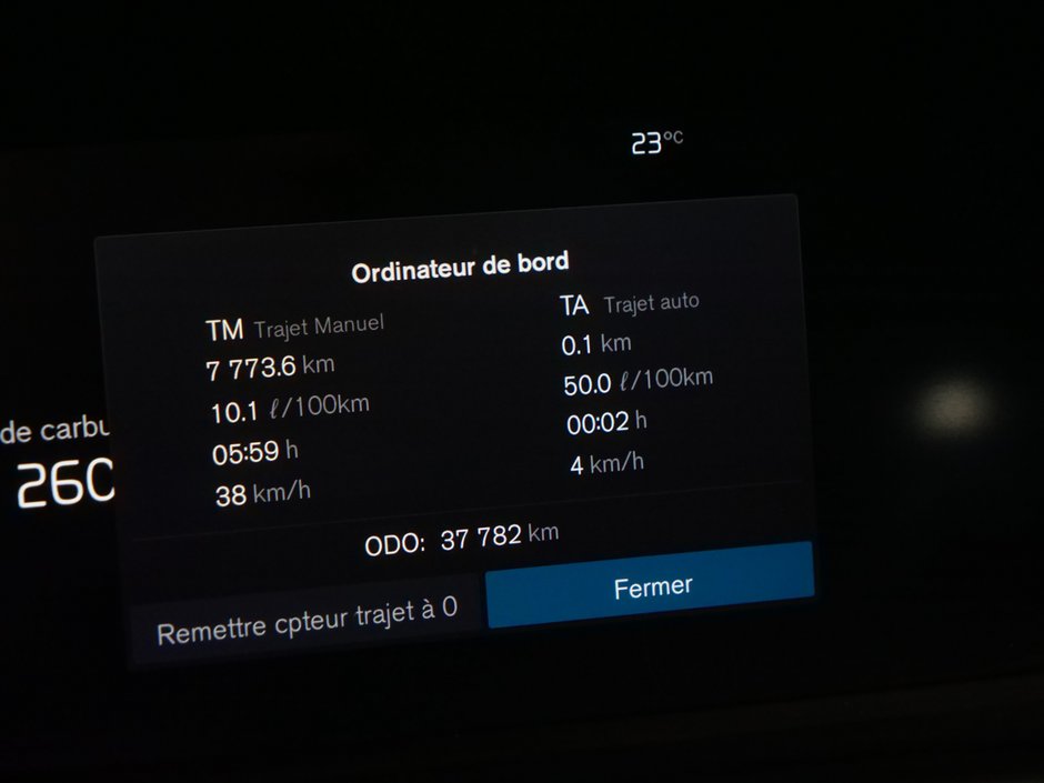 Volvo V60 B6 PLUS DARK 2023-9