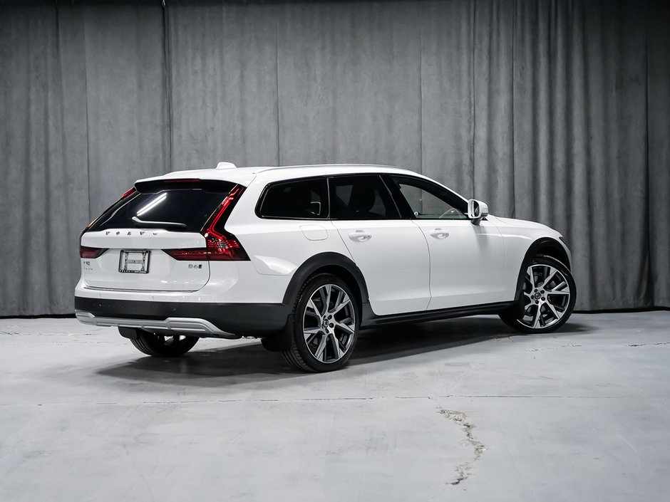2022 Volvo V90 Cross Country B6 LOUNGE CLIMATE BOWERS-14