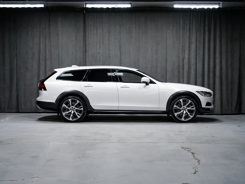 2022 Volvo V90 Cross Country B6 LOUNGE CLIMATE BOWERS-15