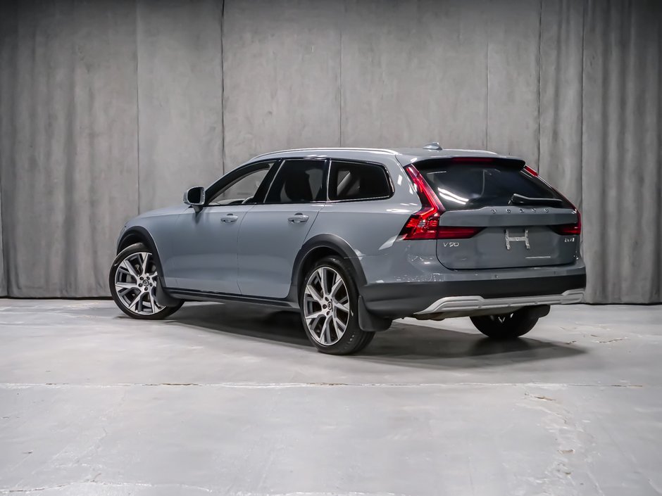 2022 Volvo V90 Cross Country B6 CLIMATE ADVANCED BOWERS-4