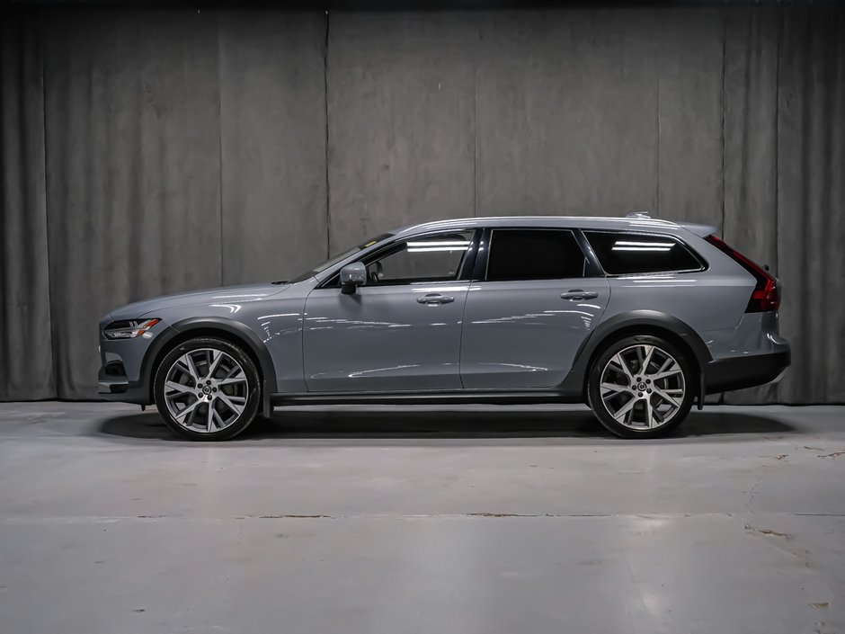 2022 Volvo V90 Cross Country B6 CLIMATE ADVANCED BOWERS-3