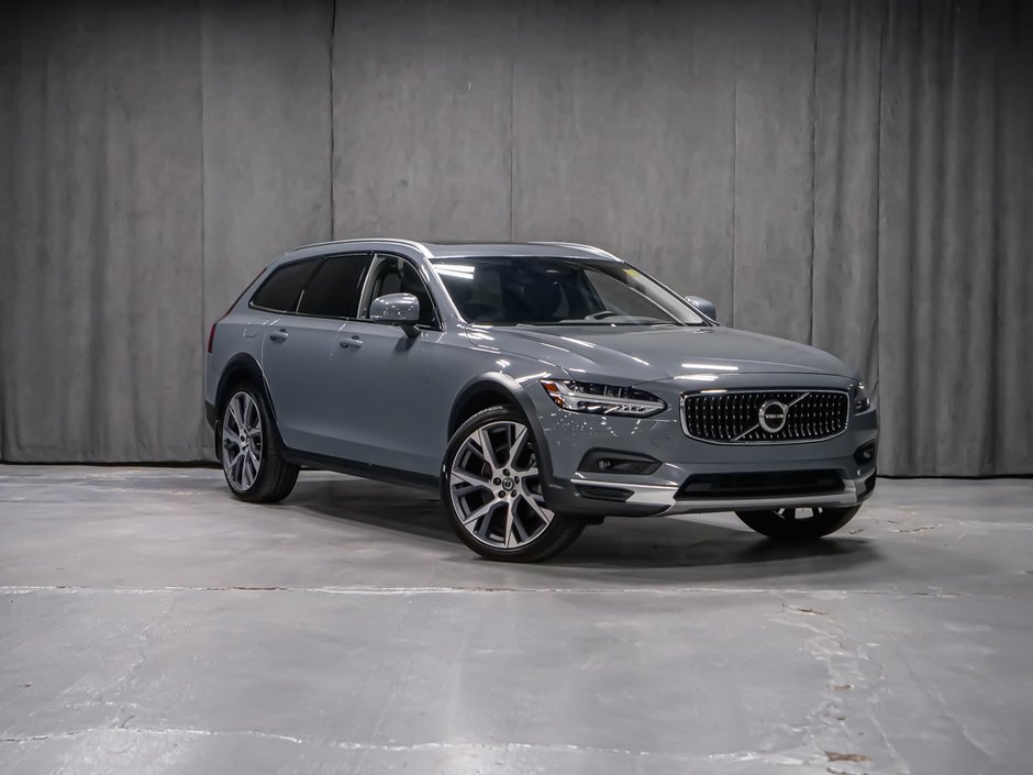 2022 Volvo V90 Cross Country B6 CLIMATE ADVANCED BOWERS-1