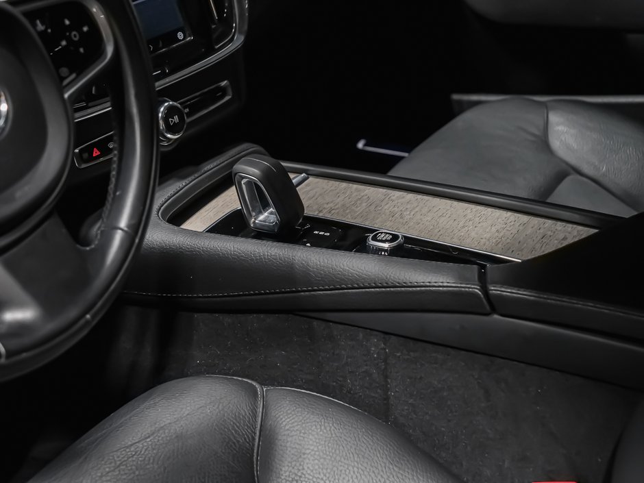 2022 Volvo V90 Cross Country B6 CLIMATE ADVANCED BOWERS-7