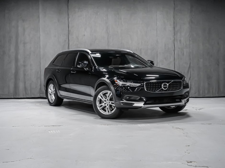 2022 Volvo V90 Cross Country B6 INSCRIPTION-1
