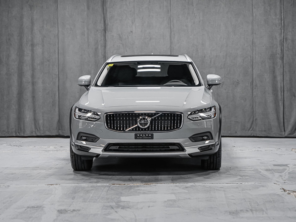 Volvo V90 Cross Country B6 PLUS HARMAN KARDON 2024-7