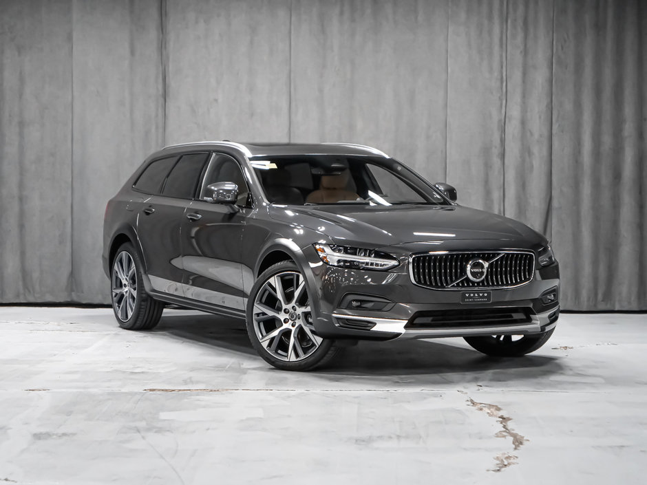 Volvo V90 Cross Country ULTIMATE BOWERS & WILKINS 2024-5