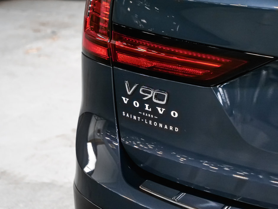 Volvo V90 Cross Country B6 ULTIMATE 2024-9