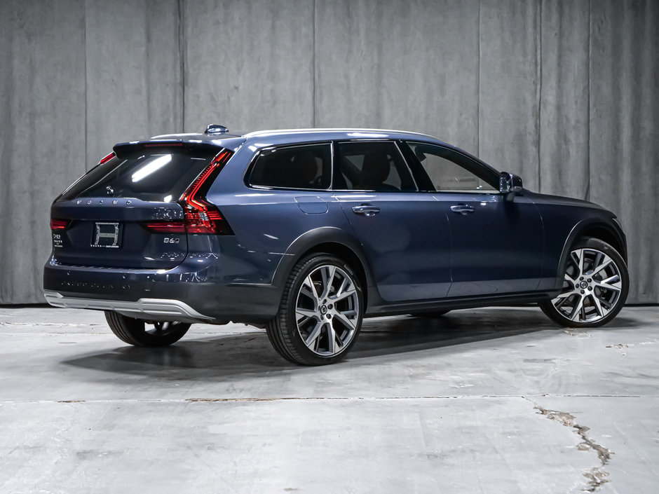 Volvo V90 Cross Country B6 ULTIMATE 2024-4