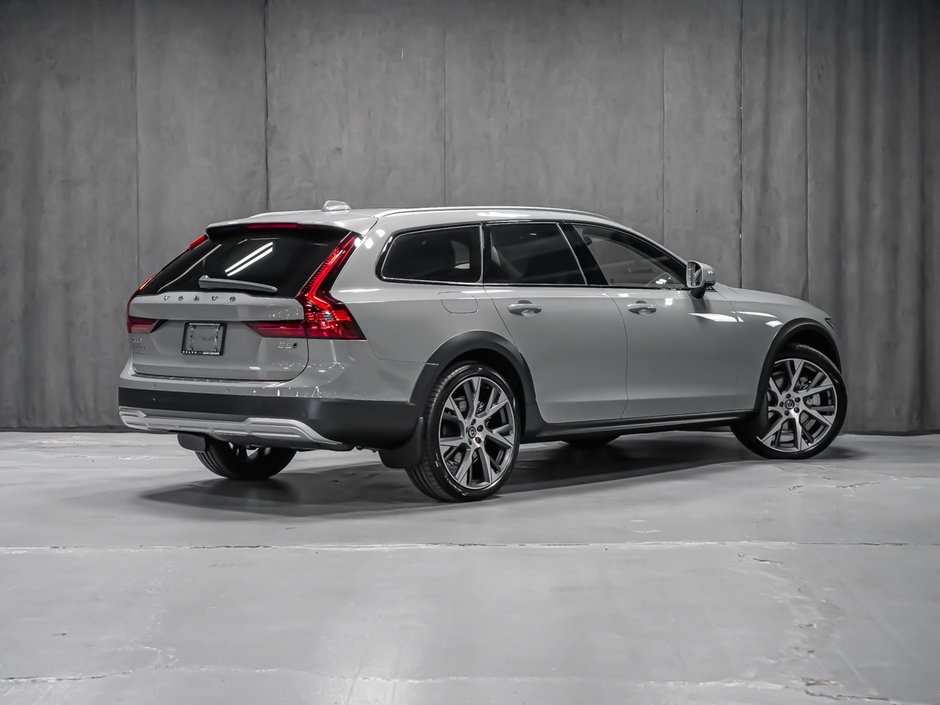 Volvo V90 Cross Country Ultra 2026-2