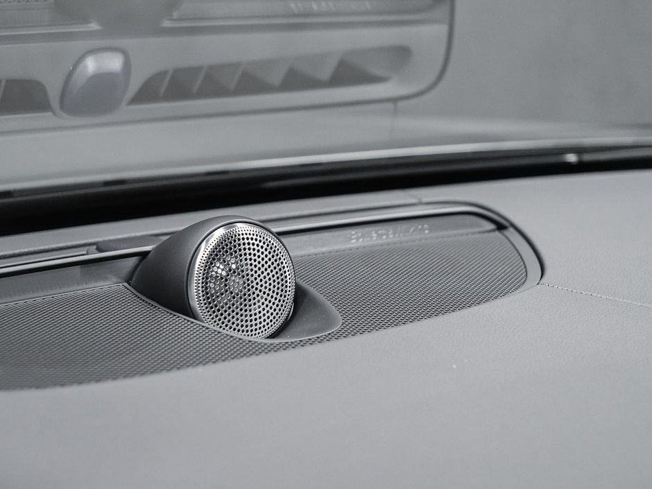 2026 Volvo V90 Cross Country Ultra-14