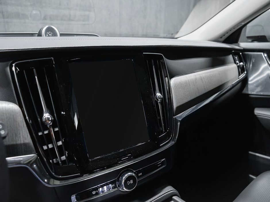 2026 Volvo V90 Cross Country Ultra-15