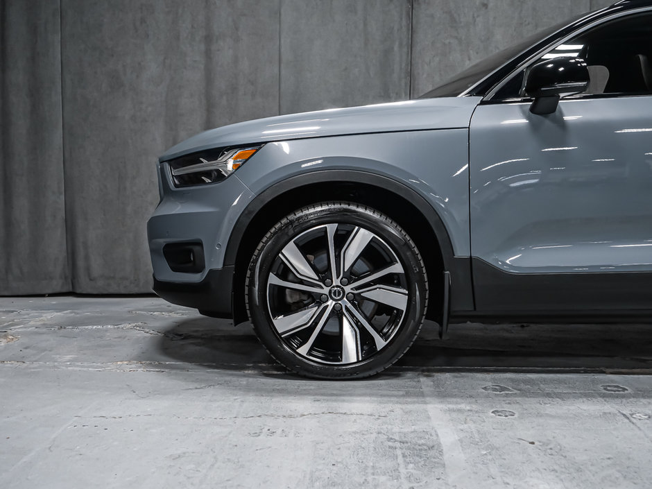 2022 Volvo XC40 Recharge Pure Electric PLUS CLIMATE-8