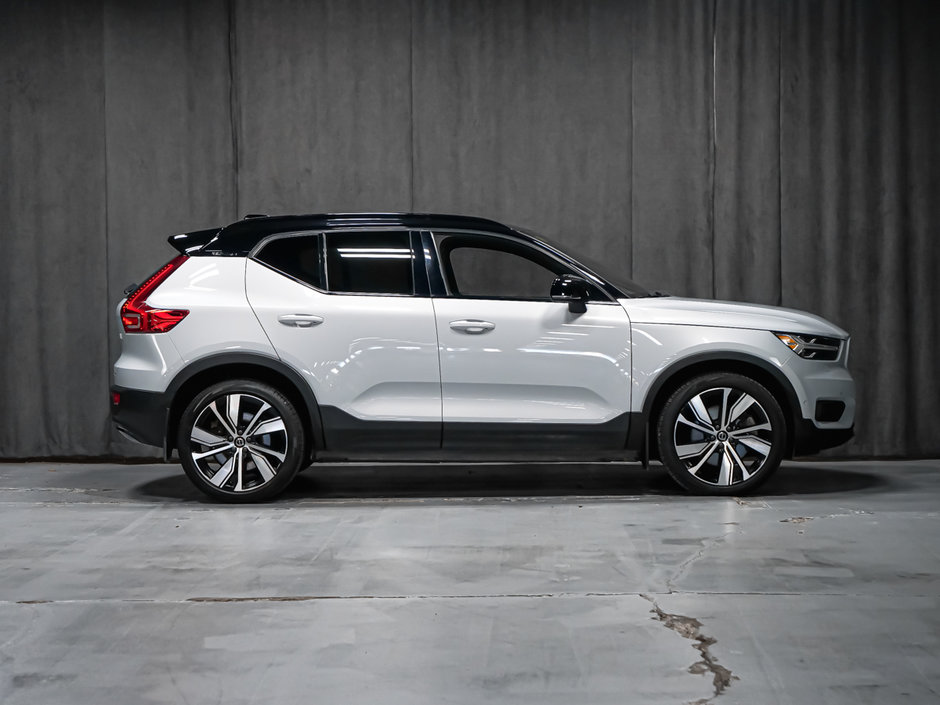 Volvo XC40 Recharge Pure Electric PLUS 2022-5