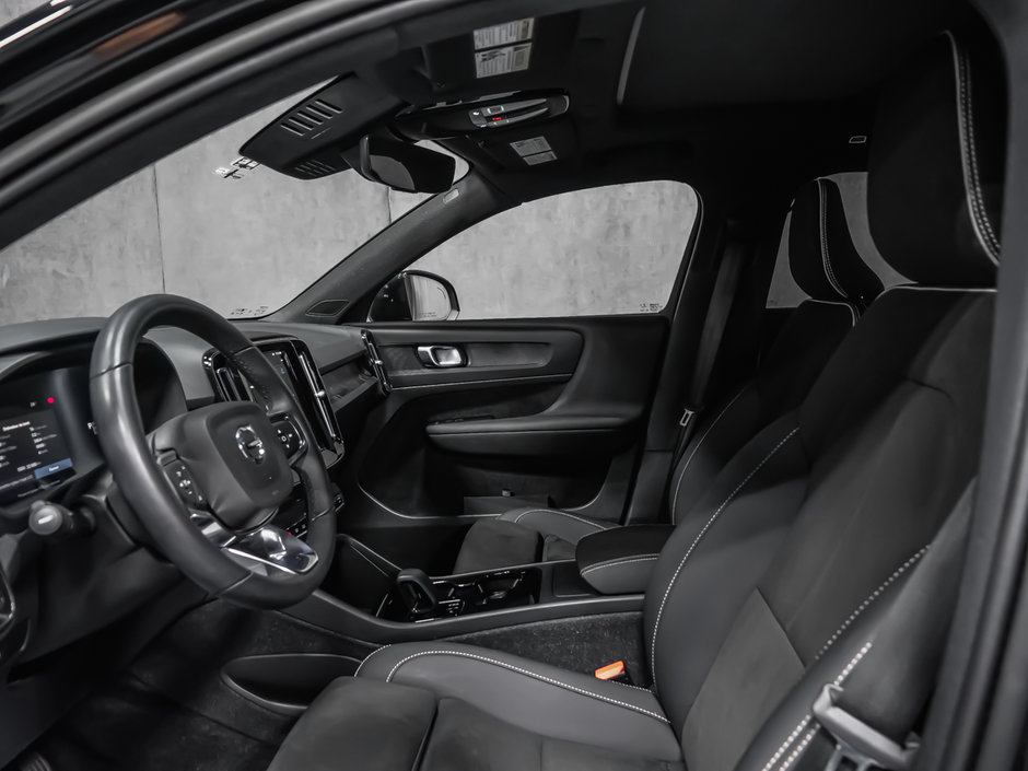 2023 Volvo XC40 Recharge Pure Electric PLUS-13