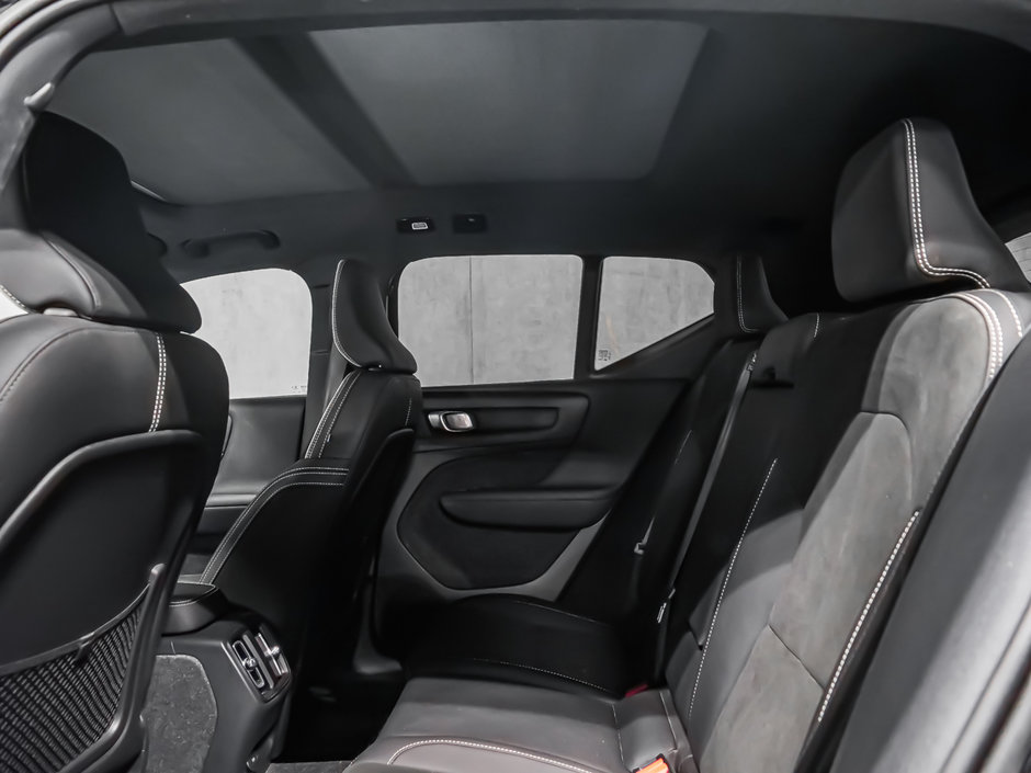 2023 Volvo XC40 Recharge Pure Electric PLUS-14
