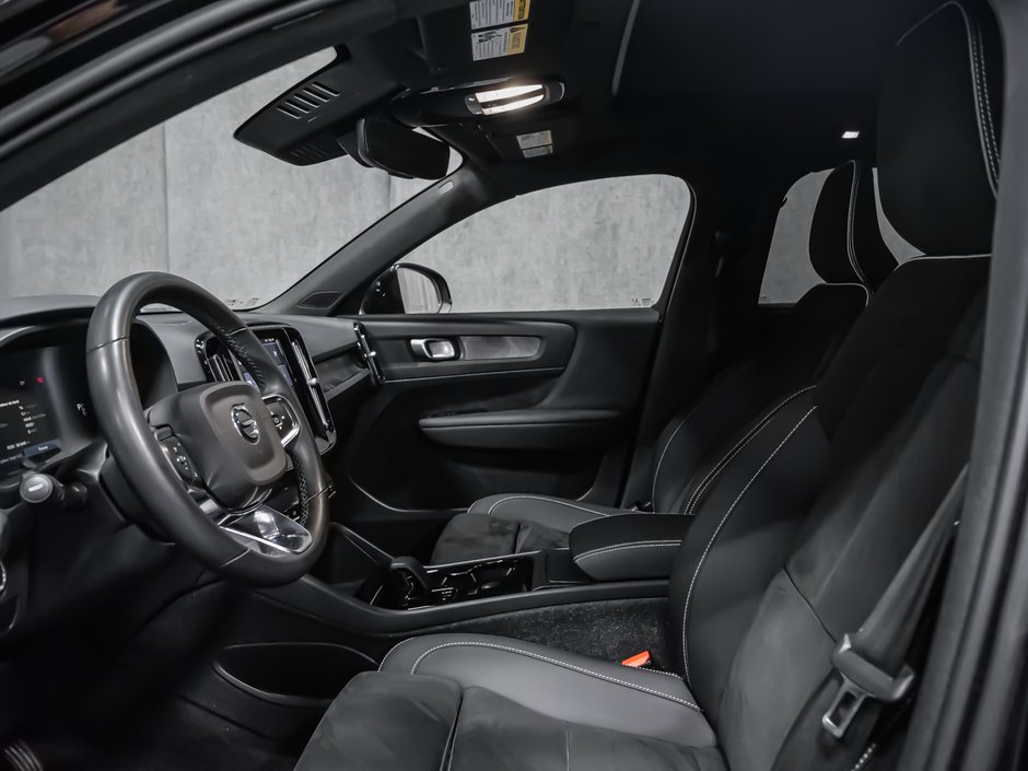 2023 Volvo XC40 Recharge Pure Electric PLUS-11