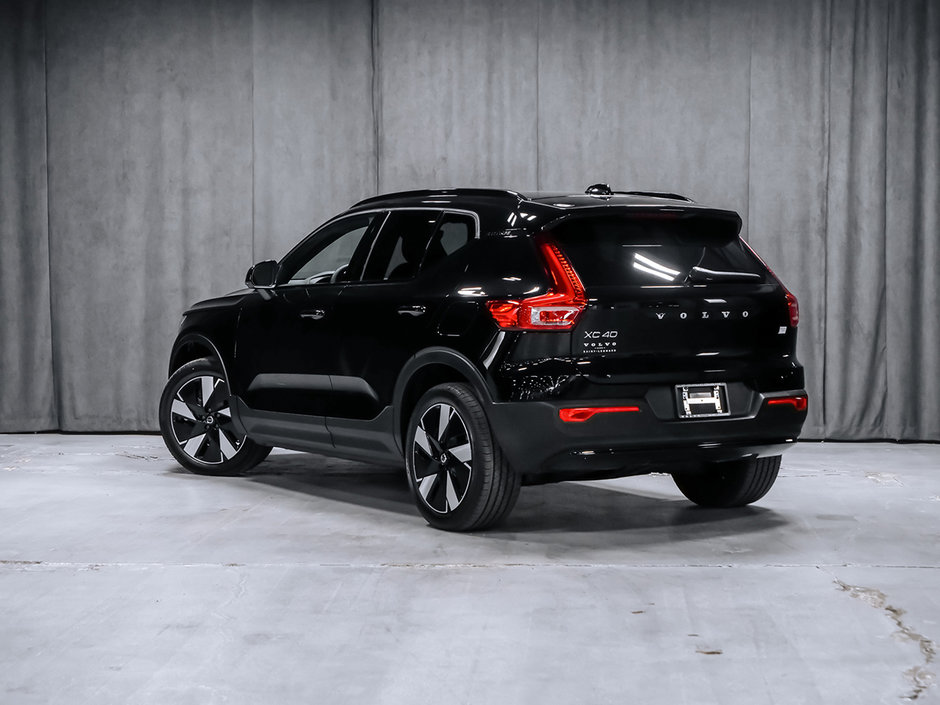 2024 Volvo XC40 Recharge Pure Electric CORE-2