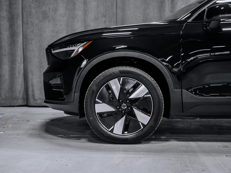 2024 Volvo XC40 Recharge Pure Electric CORE-8