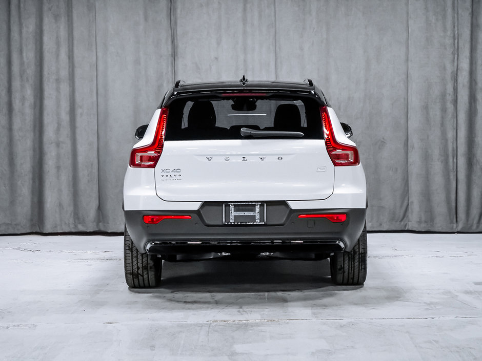 Volvo XC40 Recharge Pure Electric Core 2024-4