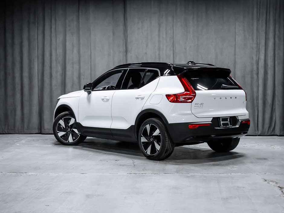 Volvo XC40 Recharge Pure Electric Core 2024-14