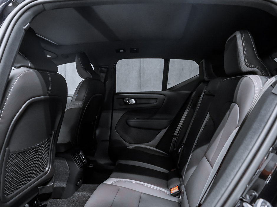 2024 Volvo XC40 RECHARGE Plus-14