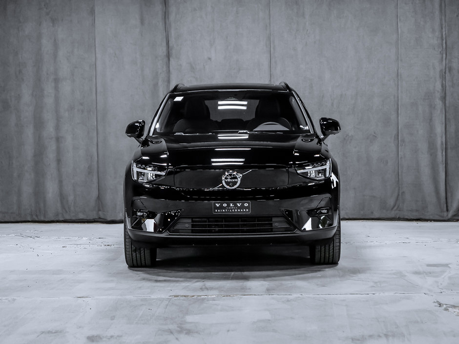 2024 Volvo XC40 RECHARGE Plus-2
