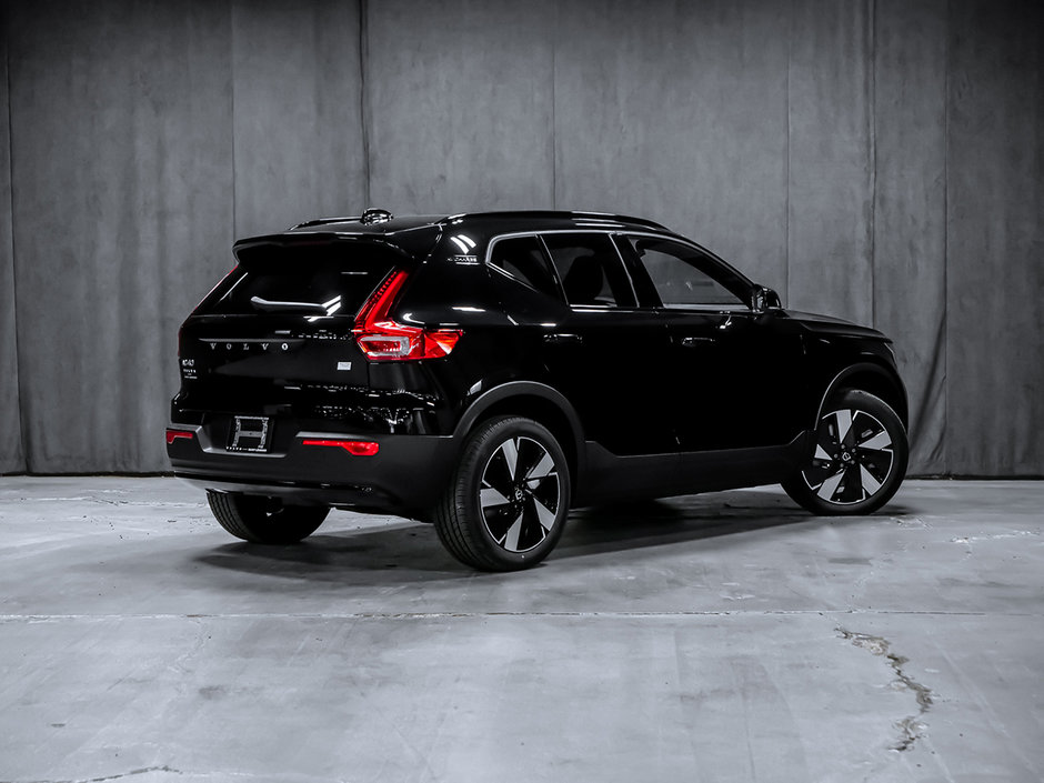Volvo XC40 Recharge Pure Electric Core 2024-2