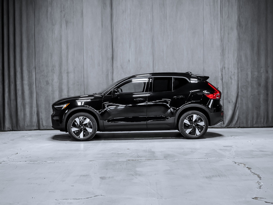 Volvo XC40 Recharge Pure Electric Core 2024-6