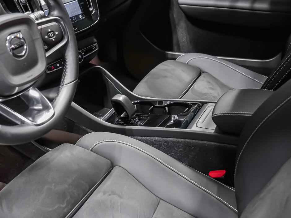 2024 Volvo XC40 Recharge Pure Electric PLUS-8