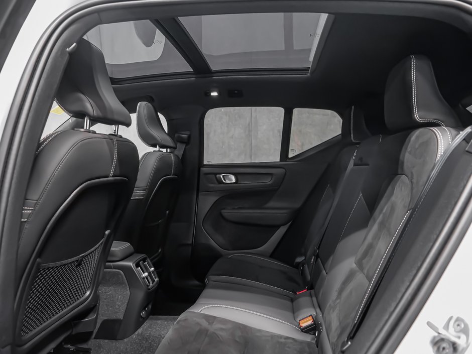 2024 Volvo XC40 Recharge Pure Electric PLUS-14