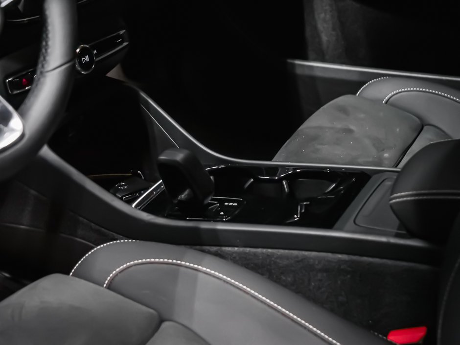 Volvo XC40 Recharge Pure Electric ULTIMATE 2024-6