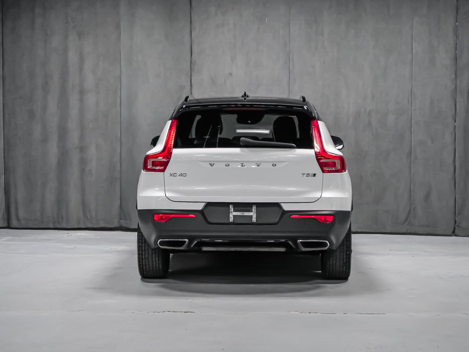 Volvo XC40 T5 R-DESIGN 2019-2