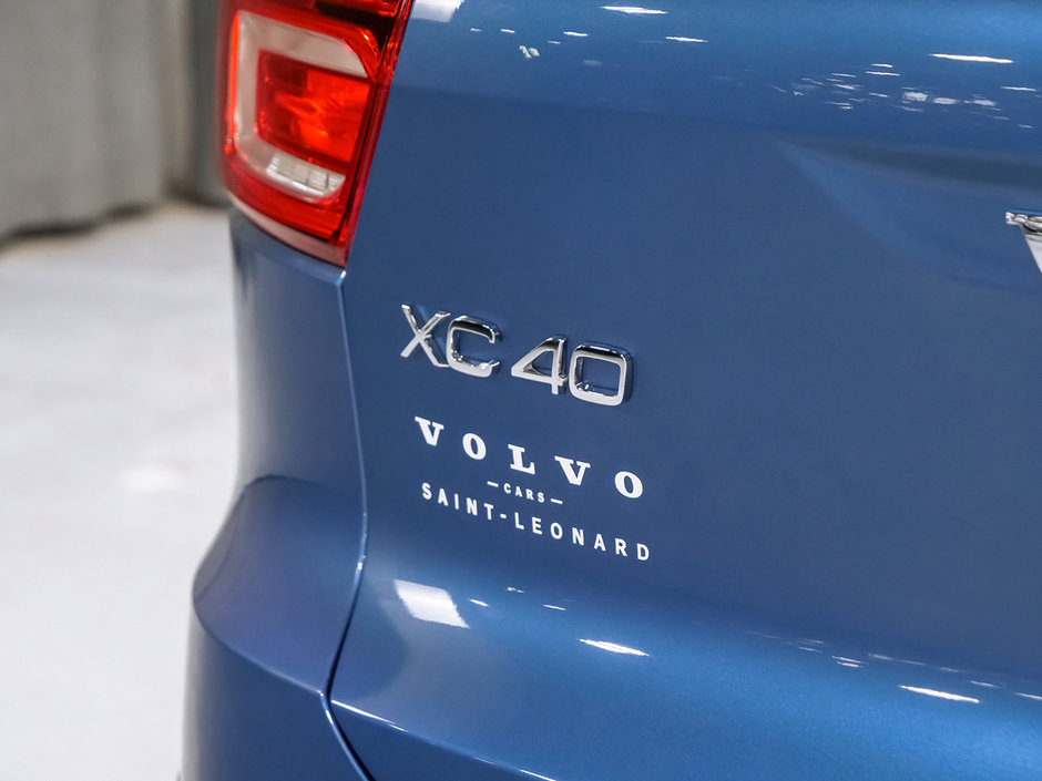 2020 Volvo XC40 T5 R-DESIGN PREMIUM & PREMIUM PLUS POLESTAR-9