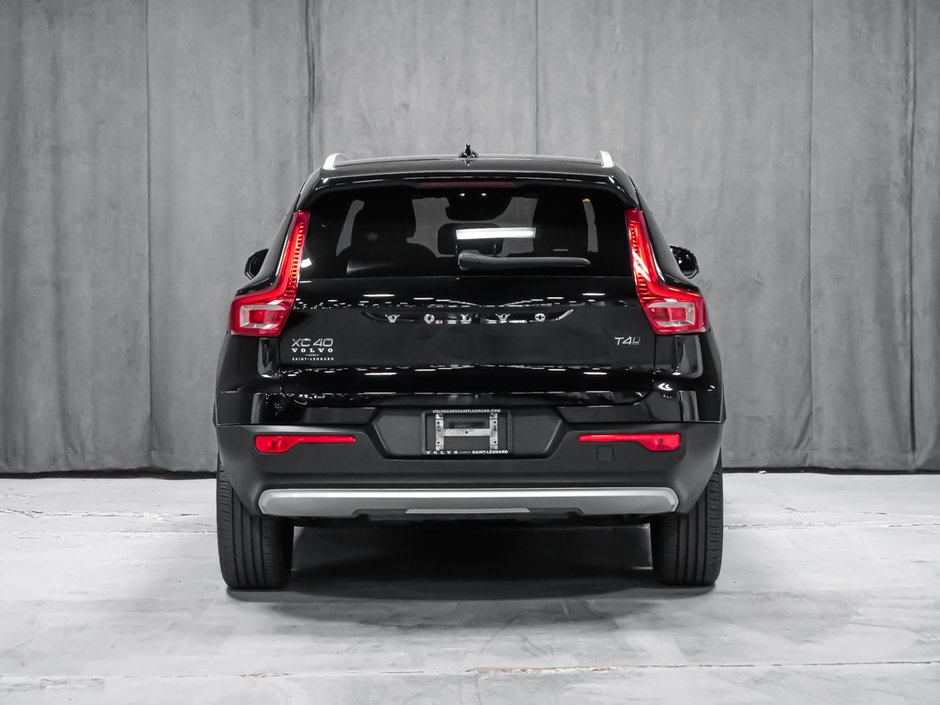 Volvo XC40 T4 MOMENTUM 2021-3