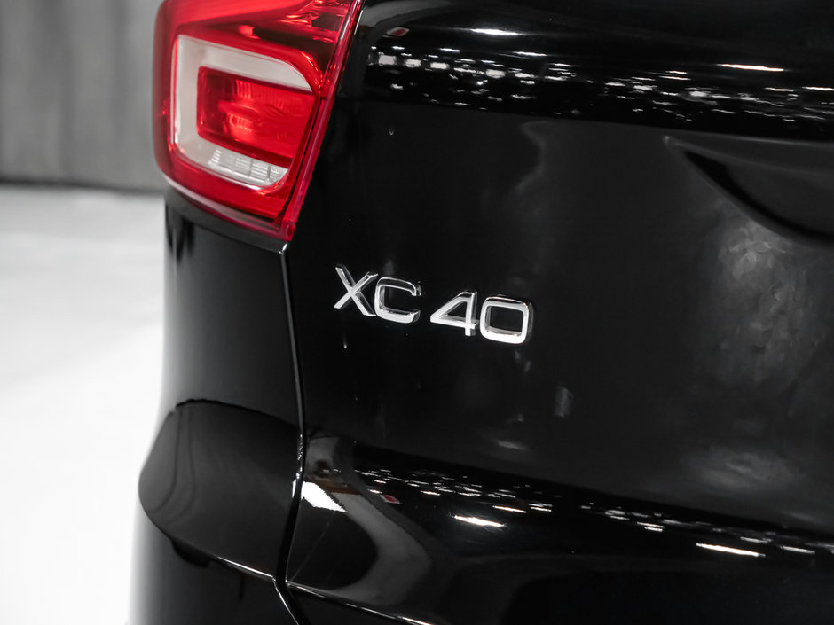 Volvo XC40 T5 MOMENTUM CLIMATE 2021-9